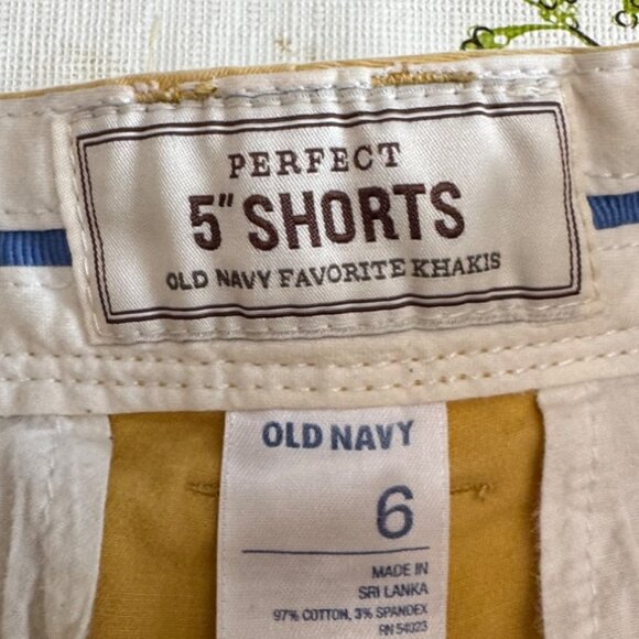 Old Navy Womens 5" Khaki Shorts Size 6 Cotton Blend Mustard Yellow - Picture 5 of 6